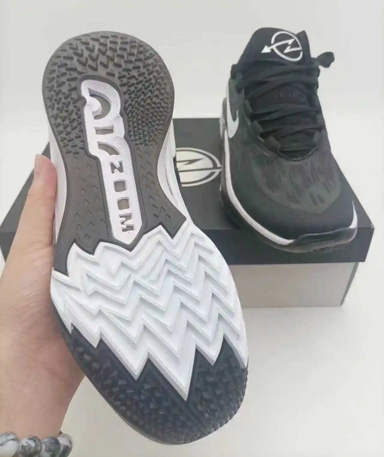 -20 黑白