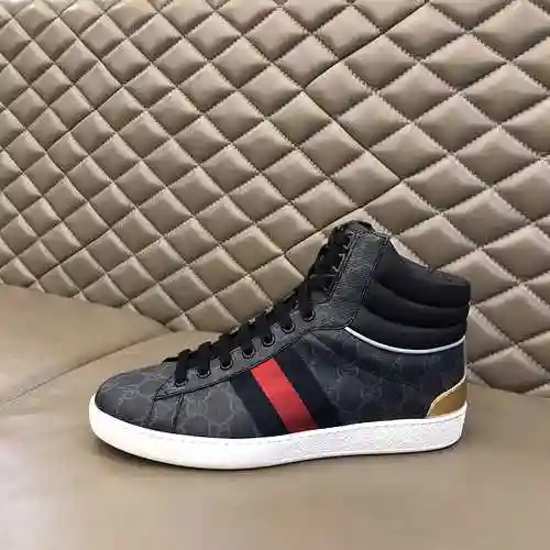 Código de pareja GUCCI: 1103B50 Talla: Mujer 35-39, Hombre 38-44