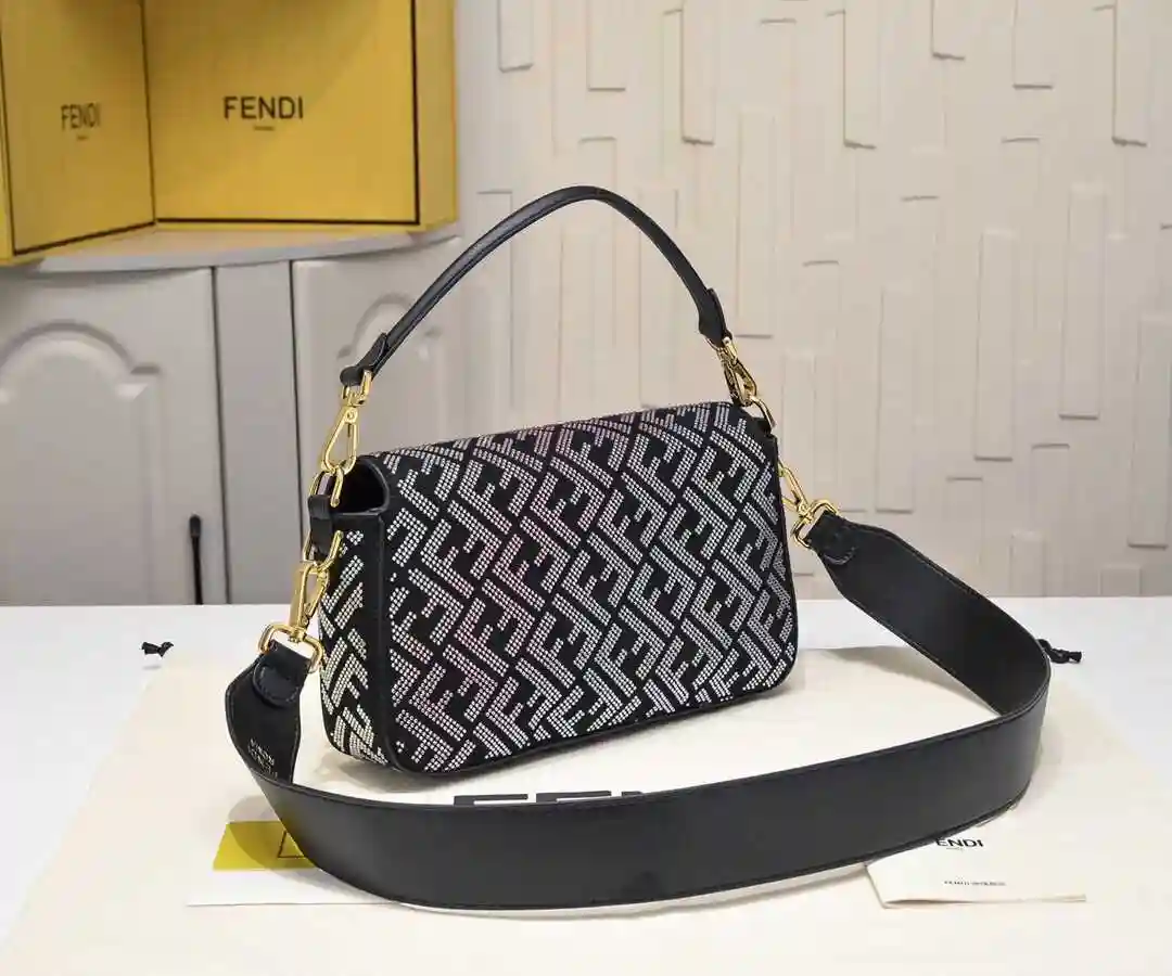 KK02450 (2).webp