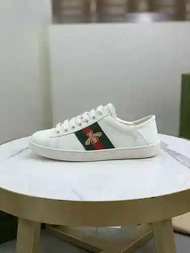 Código de pareja GUCCI: 1106C20 Talla: Talla de mujer: 35-40; Tallas de hombre 38-44