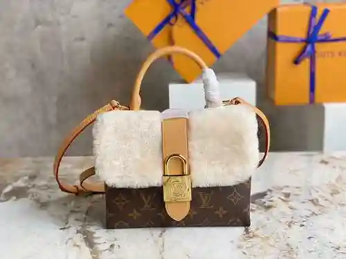El bolso LL adopta cuero original importado de alto nivel y una versión réplica de alta gama para la