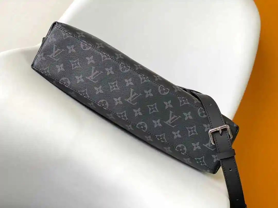 ER003950 (3).webp