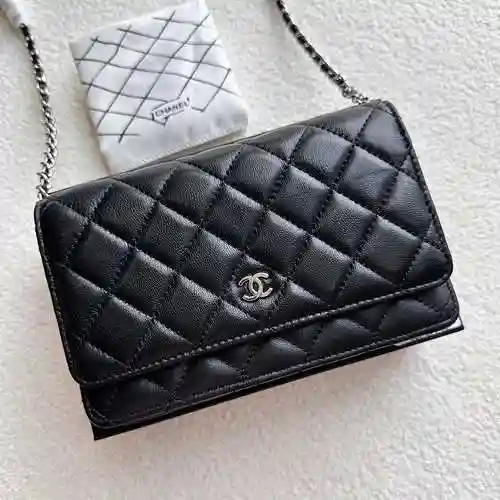 El bolso cruzado CH Xiang @ Nair está hecho de piel de vaca original importada y una bolsa de regalo
