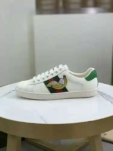 Código de pareja GUCCI: 1106C20 Talla: Talla de mujer: 35-40; Tallas de hombre 38-44