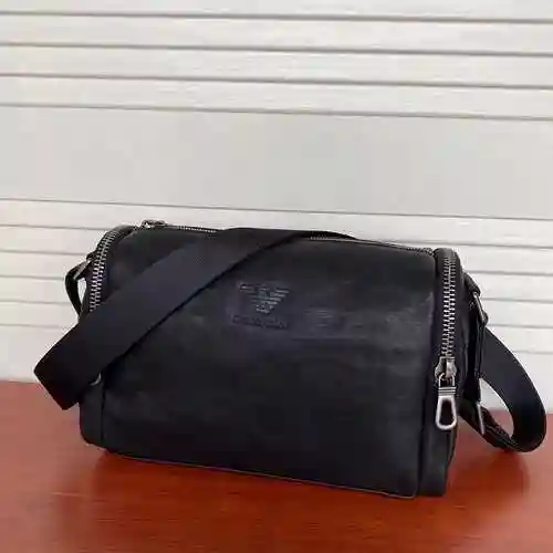 El bolso cruzado especial para hombre Emma @ Ni está hecho de cuero original importado de primer niv
