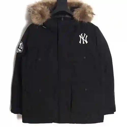 MLB Yankees NY Cuff Logo Plush Collar Hooded Down Jacket