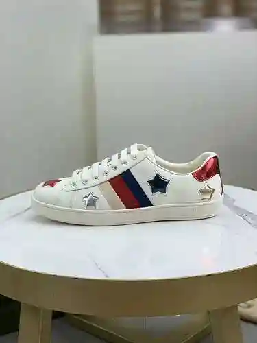Código de pareja GUCCI: 1106C20 Talla: Talla de mujer: 35-40; Tallas de hombre 38-44