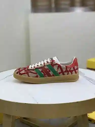 Marca Gucci Co * Código de estilo de pareja: 1106B80 Talla: 35-40 para mujer/39-44 para hombre (41 p