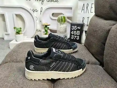 373DAdidas PNS SUPERSTAR uses a combination of reverse suede and breathable mesh upper material # 20