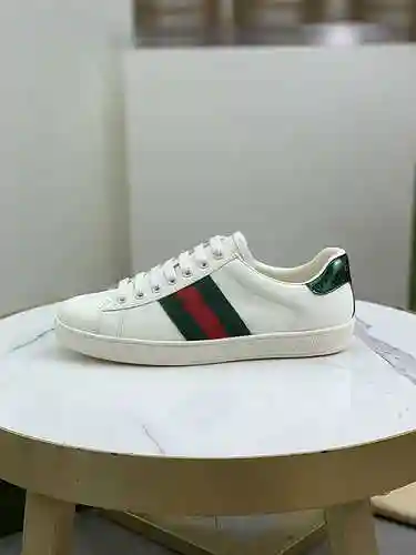 Código de pareja GUCCI: 1106C20 Talla: Talla de mujer: 35-40; Tallas de hombre 38-44