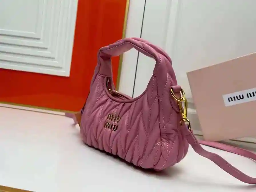 KK01950 (11).webp