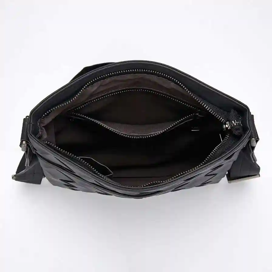 RE002950 (2).webp
