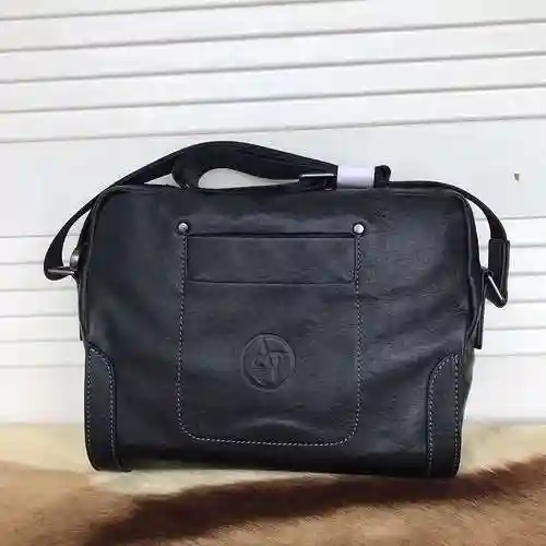 El bolso cruzado exclusivo para hombre Emma @ Ni está hecho de cuero original importado de primer ni