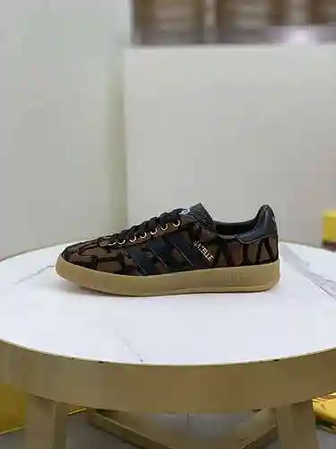 Marca Gucci Co * Código de estilo de pareja: 1106B80 Talla: 35-40 para mujer/39-44 para hombre (41 p