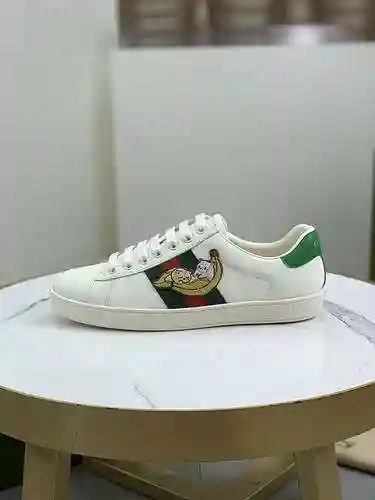 Código de pareja GUCCI: 1106C20 Talla: Talla de mujer: 35-40; Tallas de hombre 38-44