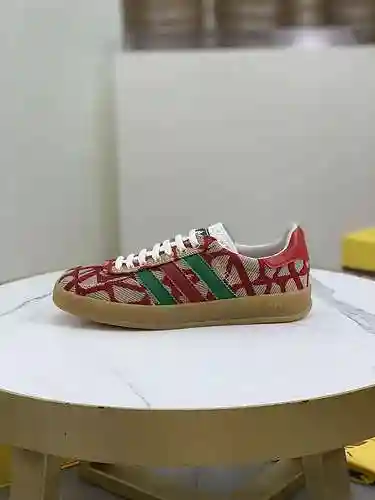 Marca Gucci Co * Código de estilo de pareja: 1106B80 Talla: 35-40 para mujer/39-44 para hombre (41 p
