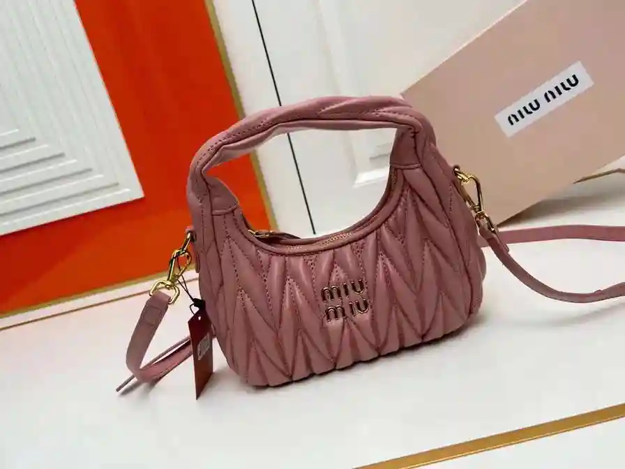 KK01950 (5).webp