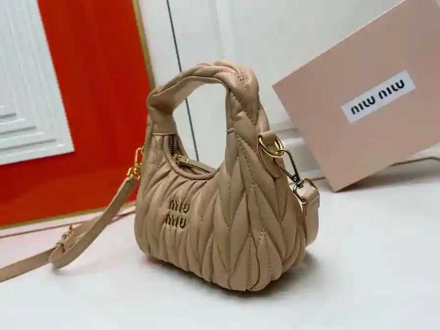 KK01950 (30).webp