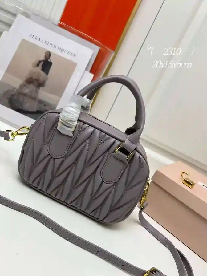 KK01950 (10).webp