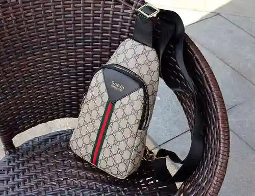 Bolso de pecho exclusivo para hombre GUCC hecho de piel de vaca original importada Bolsa de regalo d
