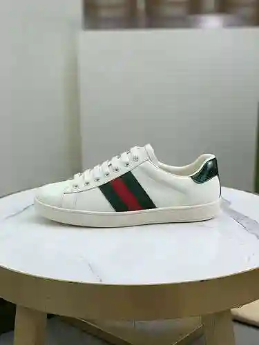 Código de pareja GUCCI: 1106C20 Talla: Talla de mujer: 35-40; Tallas de hombre 38-44