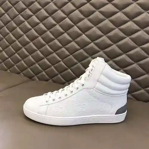 Código de pareja GUCCI: 1103B60 Talla: Mujer 35-39, Hombre 38-44