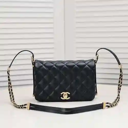 CH Xiang @ Nair Postman Bag está hecho de una bolsa de regalo de entrega de alta calidad de piel de 