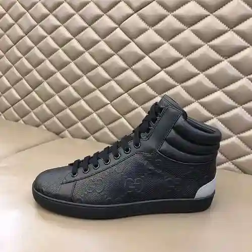 Código de pareja GUCCI: 1103B60 Talla: Mujer 35-39, Hombre 38-44