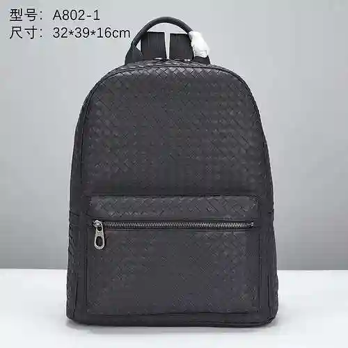 La mochila para hombre está hecha de piel de vaca original importada, con una bolsa de regalo de ent