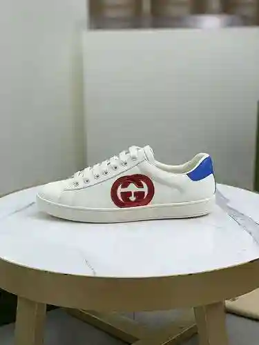 Código de pareja GUCCI: 1106C20 Talla: Talla de mujer: 35-40; Tallas de hombre 38-44