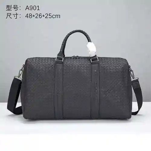 La bolsa de viaje exclusiva para hombres está hecha de piel de vaca original importada y una bolsa d
