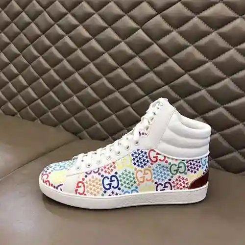 Código de pareja GUCCI: 1103B50 Talla: Mujer 35-39, Hombre 38-44