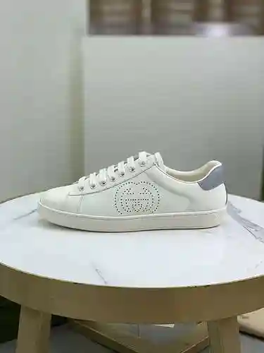 Código de pareja GUCCI: 1106C20 Talla: Talla de mujer: 35-40; Tallas de hombre 38-44