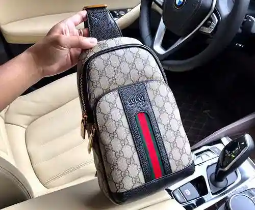 Bolso de pecho exclusivo para hombre GUCC hecho de piel de vaca original importada Bolsa de regalo d