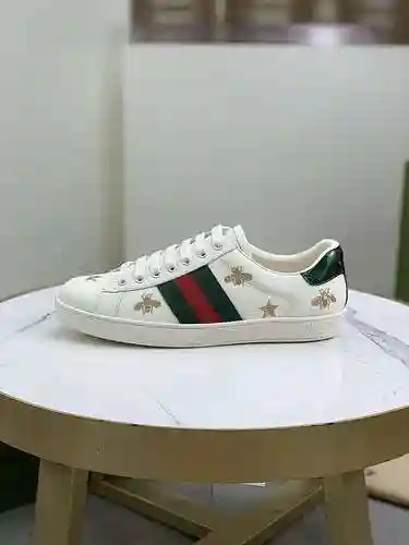 Código de pareja GUCCI: 1106C20 Talla: Talla de mujer: 35-40; Tallas de hombre 38-44