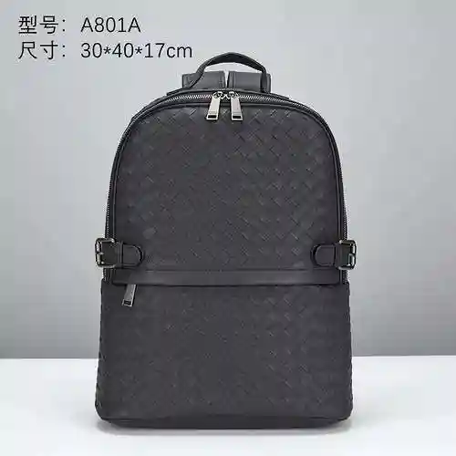 La mochila para hombre está hecha de piel de vaca original importada, con una bolsa de regalo de ent