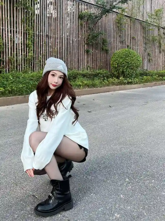 054b90683f22cb20c3cc8cc2aad45dd.webp