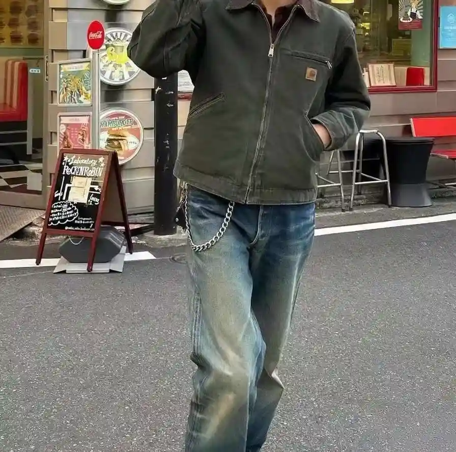 c83bc94555d1156b173f71fc7404f39.webp
