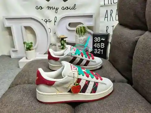 321D Tokyo hip-hop cultural elements, creating the TOKYO ENERGY series! Adidas Originals Campus 00s 