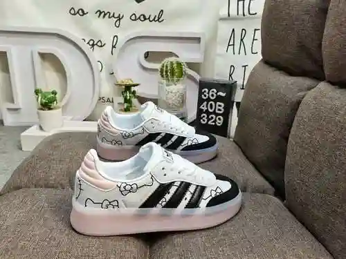 329D adopts a combination of suede and eco-friendly fiber leather upper material # with an external 