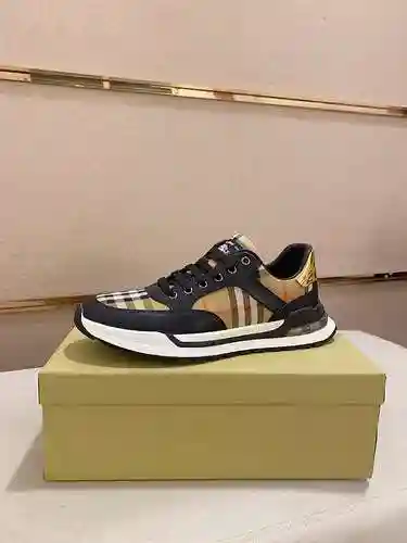 Zapato Burberry Hombre Código: 1112B40 Talla: 38-44