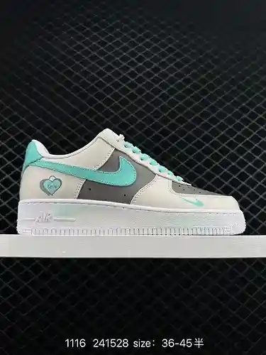 4 zapatillas deportivas informales, versátiles y de media caña Nike Air Force '7 Air Force 1. La com