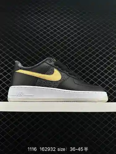 6 Zapatillas deportivas informales, versátiles y de caña baja Nike Air Force ’7 Air Force 1. La comb