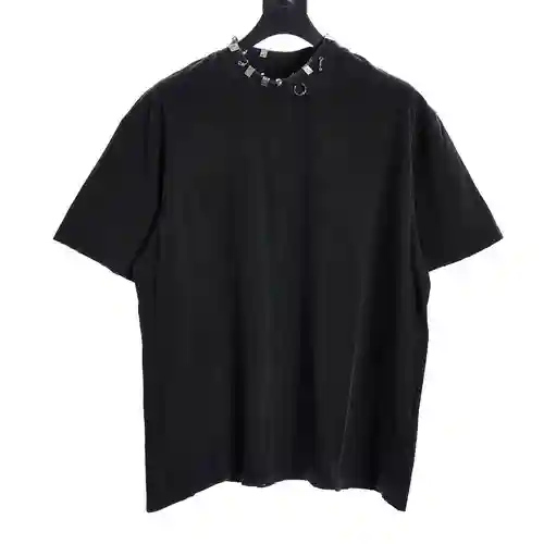 Nueva camiseta BLCG de manga corta lavada con perforaciones y tachuelas.