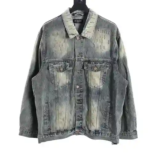 BLCG chaqueta vaquera con letras desgastadas pintadas con spray