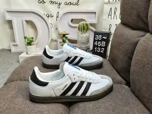 132DAdidas originals Busenitz Vulc adidas Casi 70 años de originales clásicos hechos de gamuza, horm