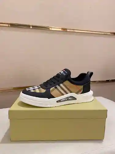 Zapatos de hombre Burberry Código: 1125B40 Talla: 38-44