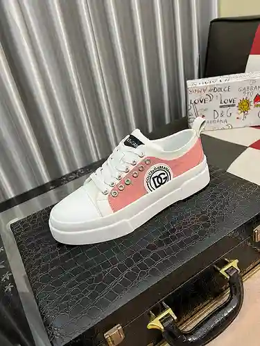 Modelo de pareja Dolce & Gabbana Código: 1123B40 Talla: 35-46