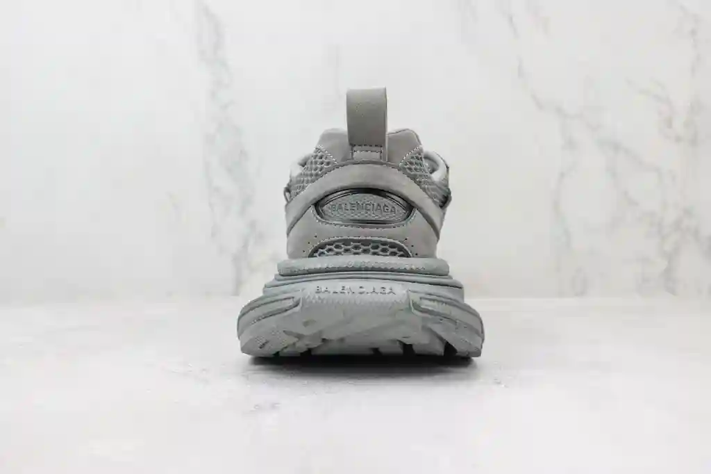巴黎世家 3XL 灰 (2 - 9).webp