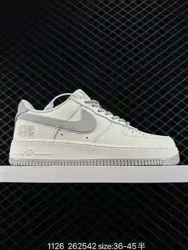 2 Nike Air Force Low 7 a nivel de empresa, horma original y cartón original, que crea una versión Ai